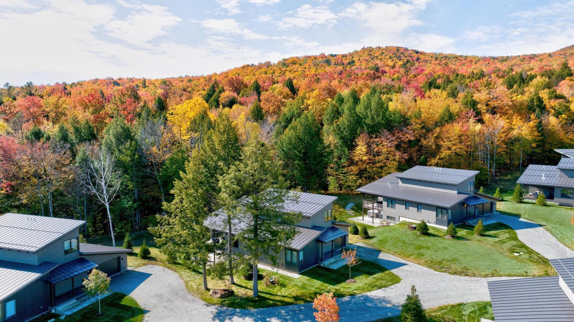 Streamside Lodge Stowe Exterior photo